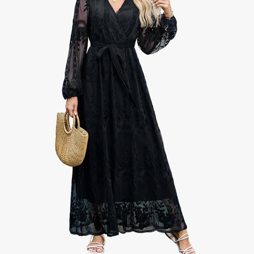 Elegant Black Maxi Dress